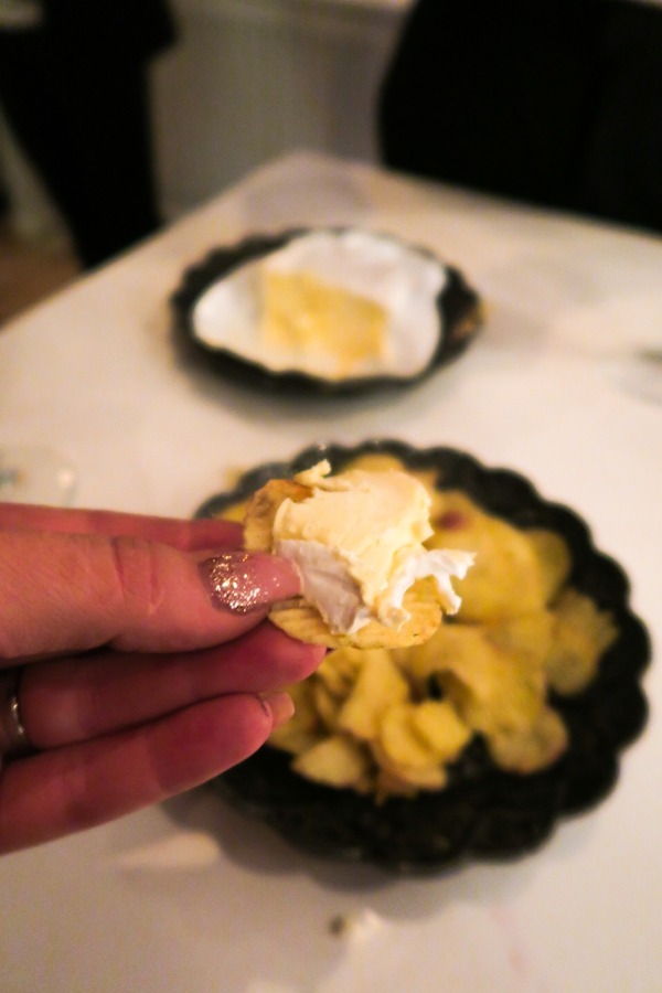 Såååå gott!! Souer Cream med osten Brillat Savarin till.